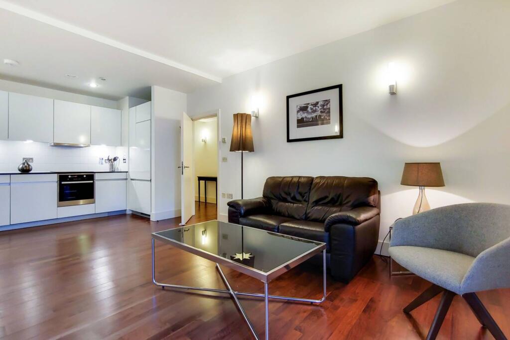 2 bed 1st Floor Flat for rent in London. From Foxtons - Marylebone