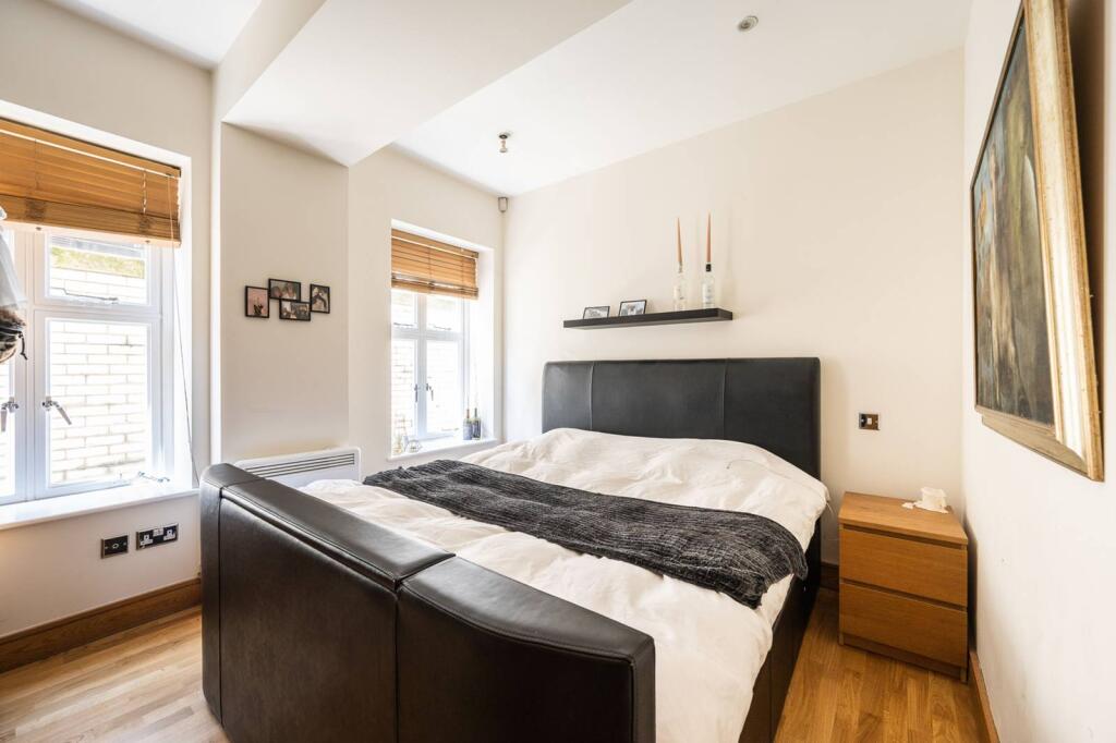 2 bed 1st Floor Flat for rent in London. From Foxtons - Marylebone