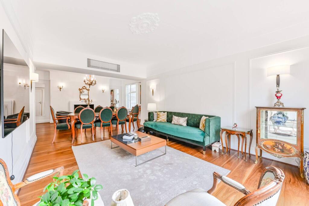 4 bed 1st Floor Flat for rent in London. From Foxtons - Marylebone