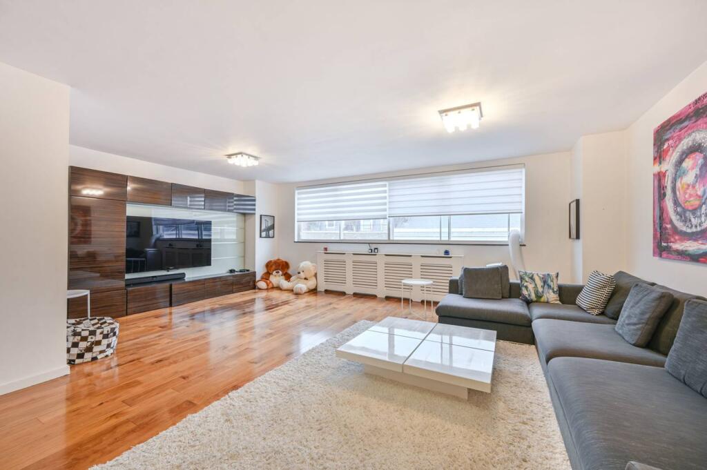 4 bed 1st Floor Flat for rent in Paddington. From Foxtons - Marylebone