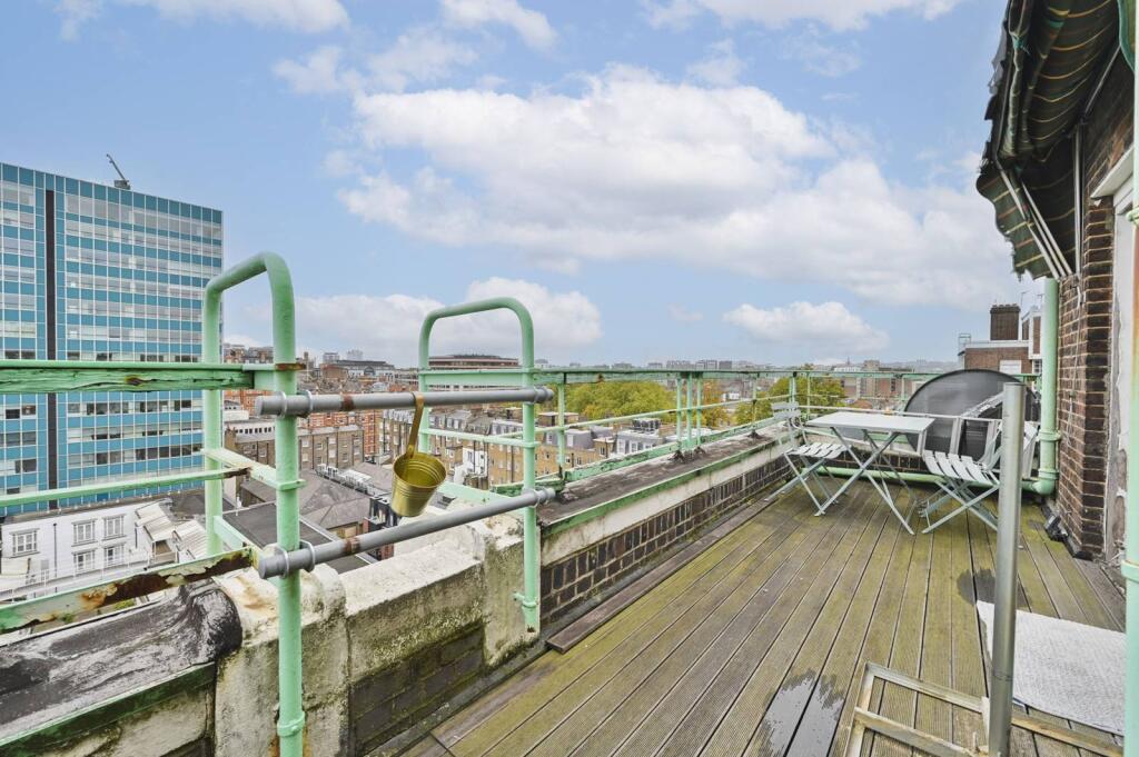 3 bed 1st Floor Flat for rent in Camden Town. From Foxtons - Marylebone