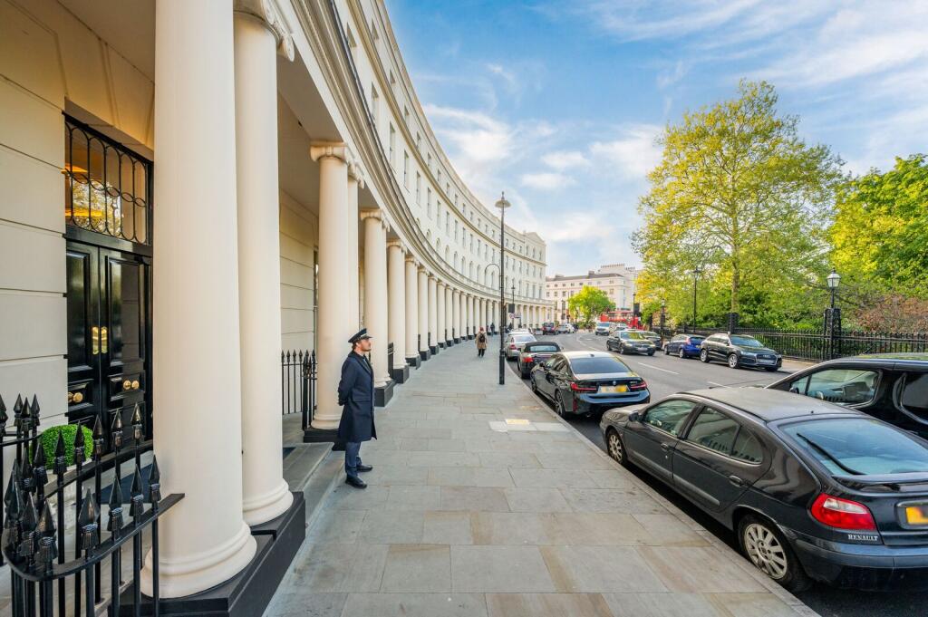 2 bed 1st Floor Flat for rent in Camden Town. From Foxtons - Marylebone