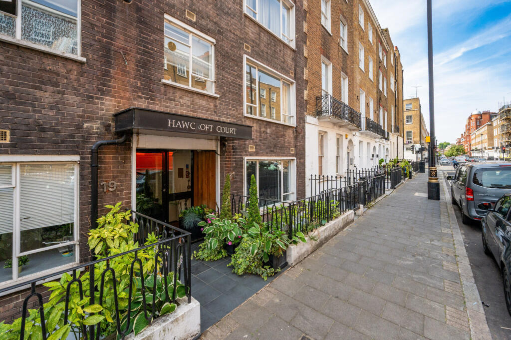 2 bed 1st Floor Flat for rent in London. From Foxtons - Marylebone
