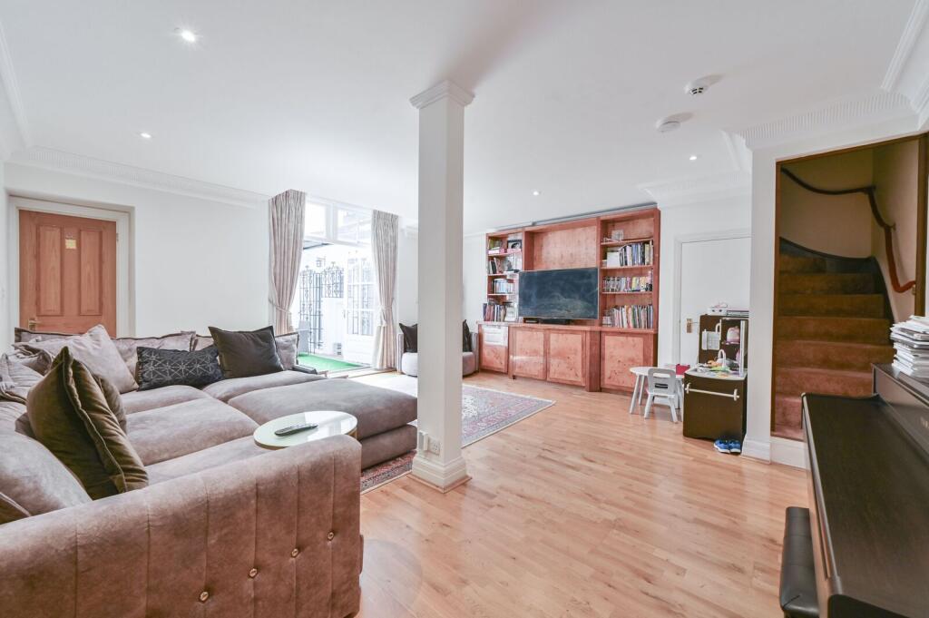 2 bed 1st Floor Flat for rent in London. From Foxtons - Marylebone