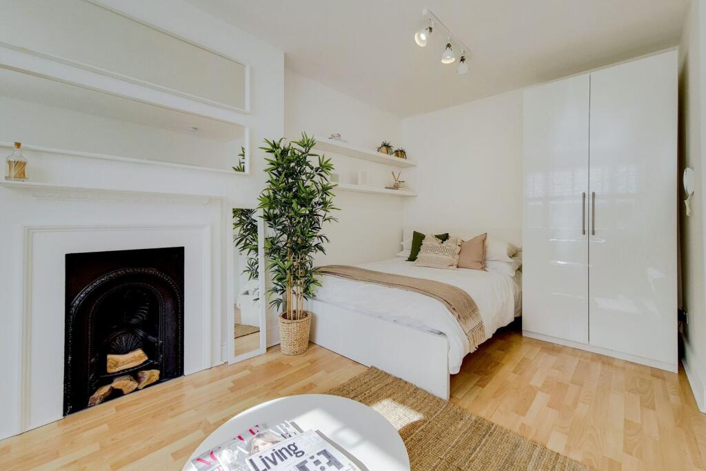 4 bed Studio for rent in Paddington. From Foxtons - Marylebone
