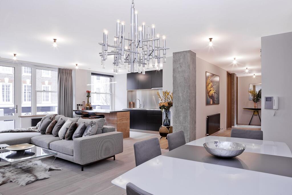 3 bed 1st Floor Flat for rent in London. From Foxtons - Marylebone