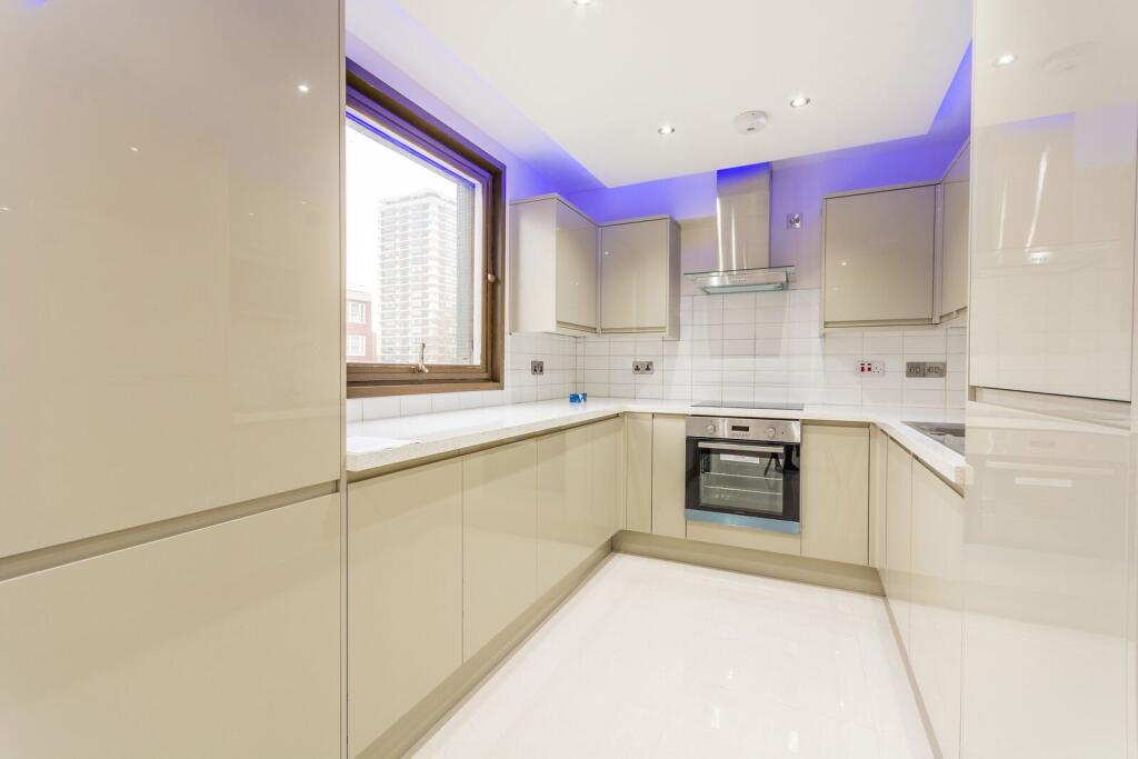 2 bed 1st Floor Flat for rent in London. From Foxtons - Marylebone