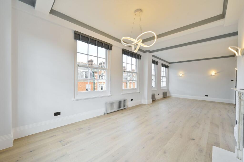 3 bed 1st Floor Flat for rent in London. From Foxtons - Marylebone