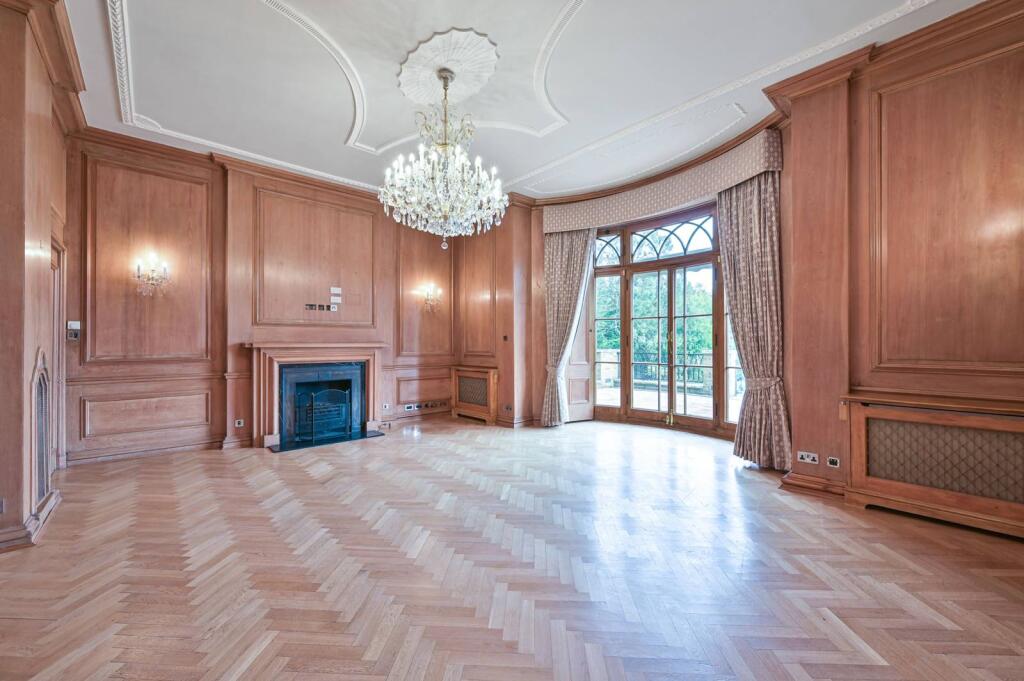 9 bed Detached for rent in Barnet. From Foxtons - North Finchley