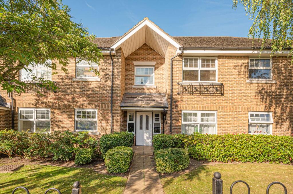2 bed 1st Floor Flat for rent in Barnet. From Foxtons - North Finchley