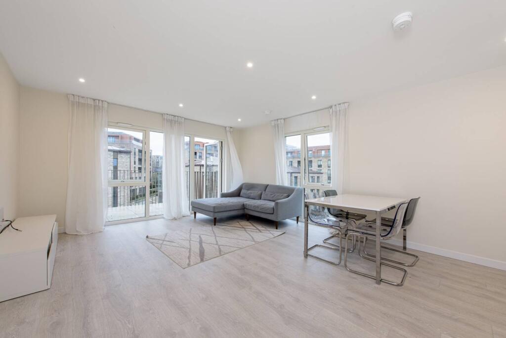 2 bed 1st Floor Flat for rent in Finchley. From Foxtons - North Finchley