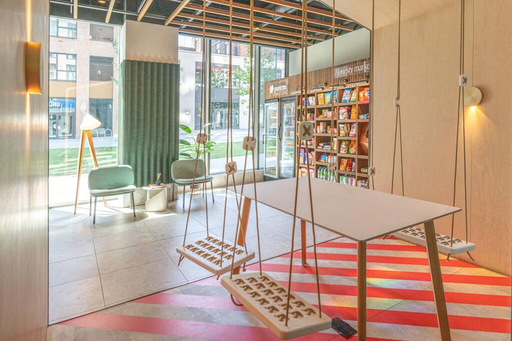 2 bed 1st Floor Flat for rent in . From Foxtons - North Finchley