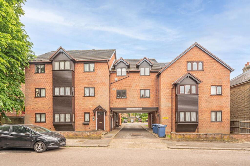 1 bed 1st Floor Flat for rent in London. From Foxtons - North Finchley