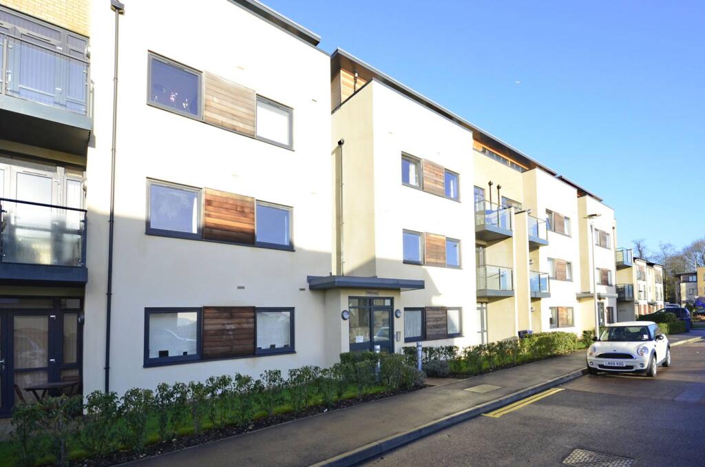 2 bed 1st Floor Flat for rent in London. From Foxtons - North Finchley