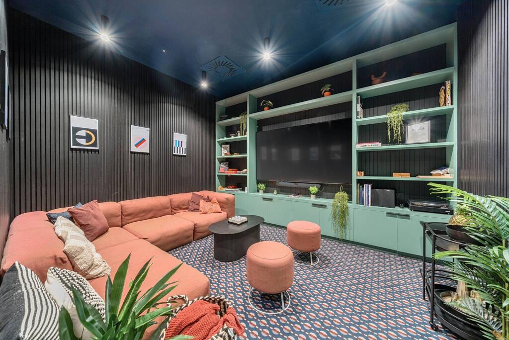 1 bed 1st Floor Flat for rent in London. From Foxtons - North Finchley