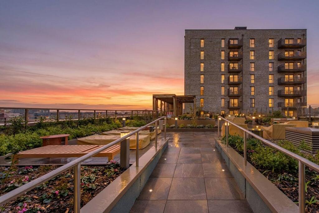 2 bed 1st Floor Flat for rent in . From Foxtons - North Finchley