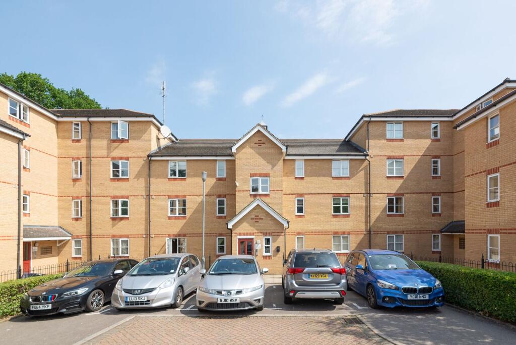 2 bed 1st Floor Flat for rent in Southgate. From Foxtons - North Finchley
