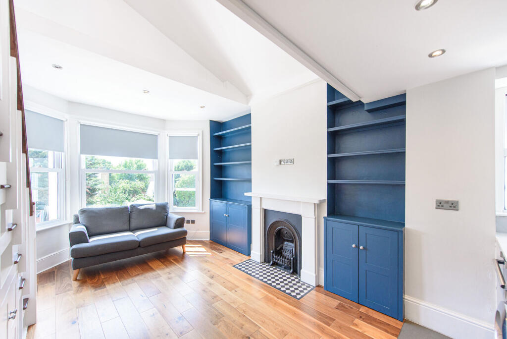 4 bed Studio for rent in Friern Barnet. From Foxtons - North Finchley 4 bed Studio for rent in Friern Barnet. From Foxtons - North Finchley