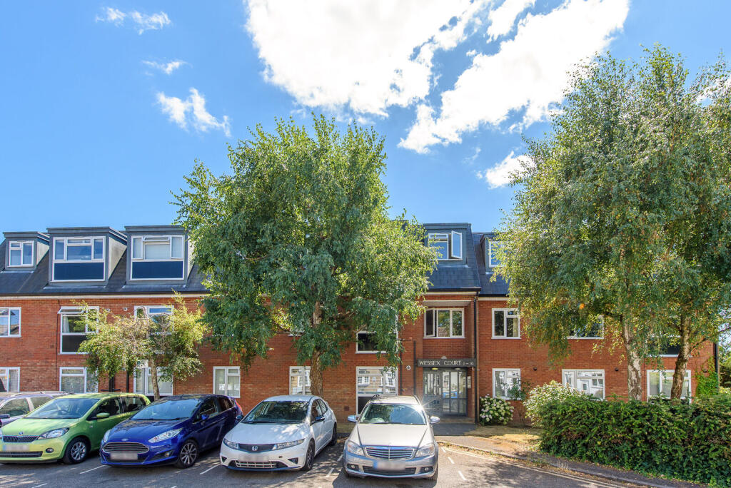 1 bed 1st Floor Flat for rent in Barnet. From Foxtons - North Finchley 1 bed 1st Floor Flat for rent in Barnet. From Foxtons - North Finchley