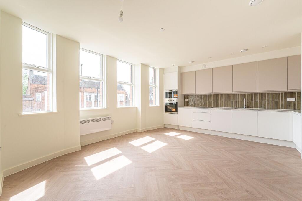 2 bed 1st Floor Flat for rent in London. From Foxtons - North Finchley
