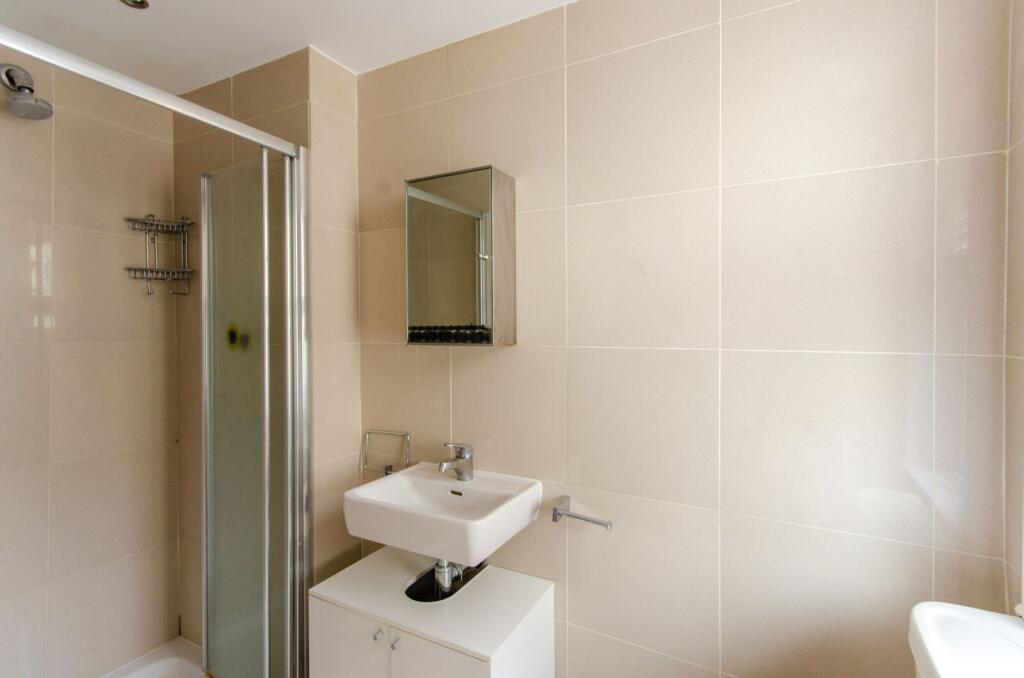 0 bed Studio for rent in London. From Foxtons - North Finchley