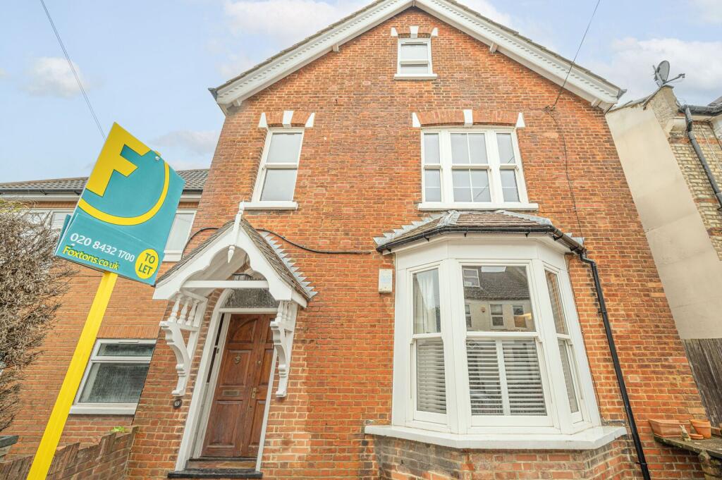 2 bed 1st Floor Flat for rent in Barnet. From Foxtons - North Finchley 2 bed 1st Floor Flat for rent in Barnet. From Foxtons - North Finchley