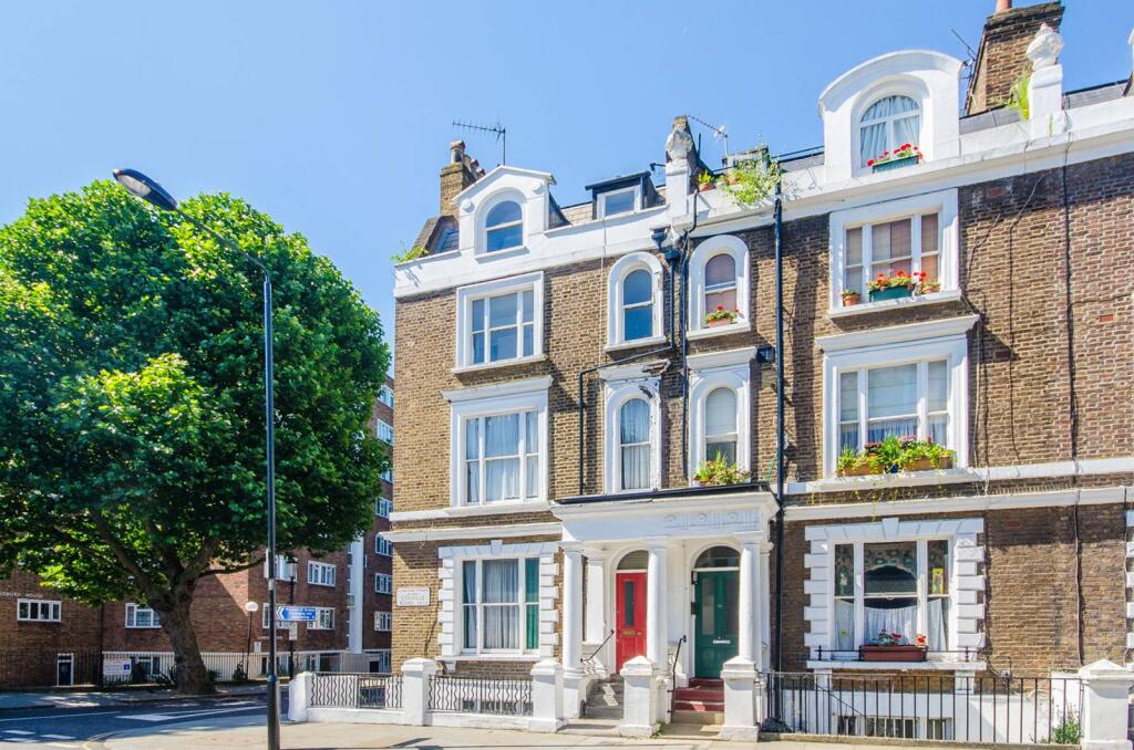 3 bed 1st Floor Flat for rent in London. From Foxtons - Notting Hill