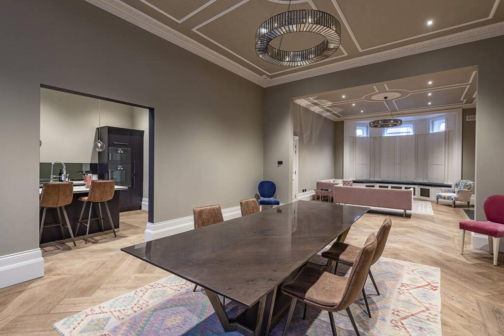 3 bed 1st Floor Flat for rent in London. From Foxtons - Notting Hill