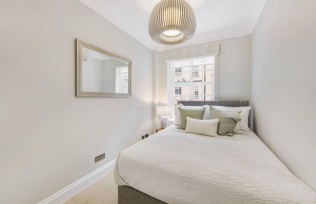 2 bed 1st Floor Flat for rent in London. From Foxtons - Notting Hill