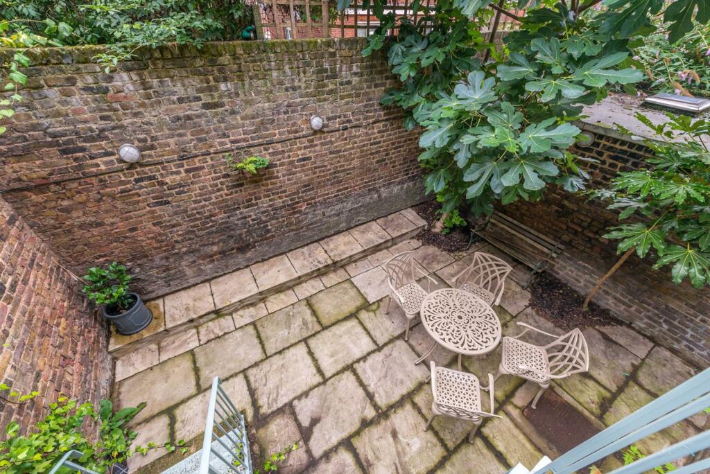 1 bed Annexe for rent in Kensington. From Foxtons - Notting Hill