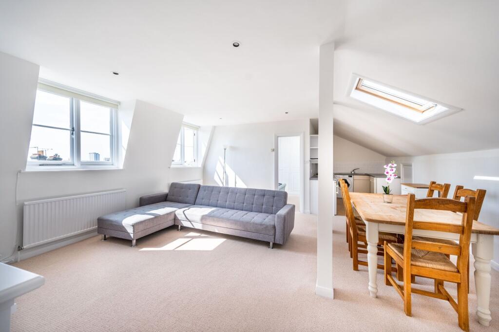 1 bed 1st Floor Flat for rent in London. From Foxtons - Notting Hill