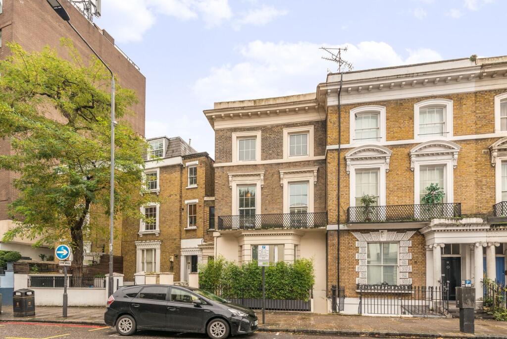 2 bed 1st Floor Flat for rent in Kensington. From Foxtons - Notting Hill