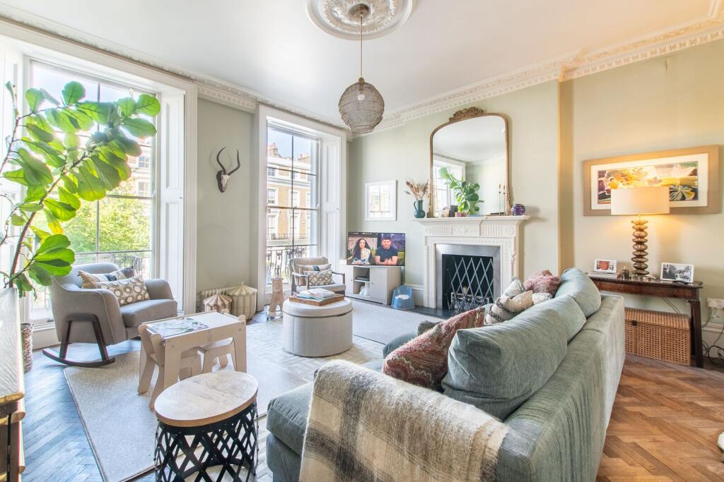 2 bed 1st Floor Flat for rent in London. From Foxtons - Notting Hill