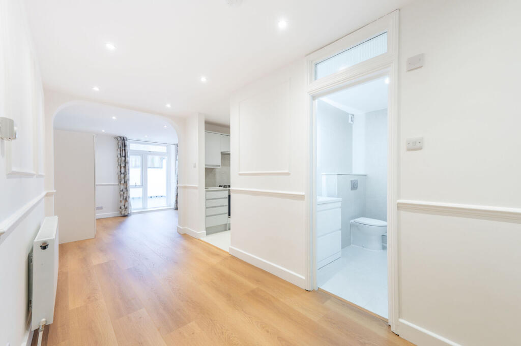 4 bed Studio for rent in London. From Foxtons - Notting Hill
