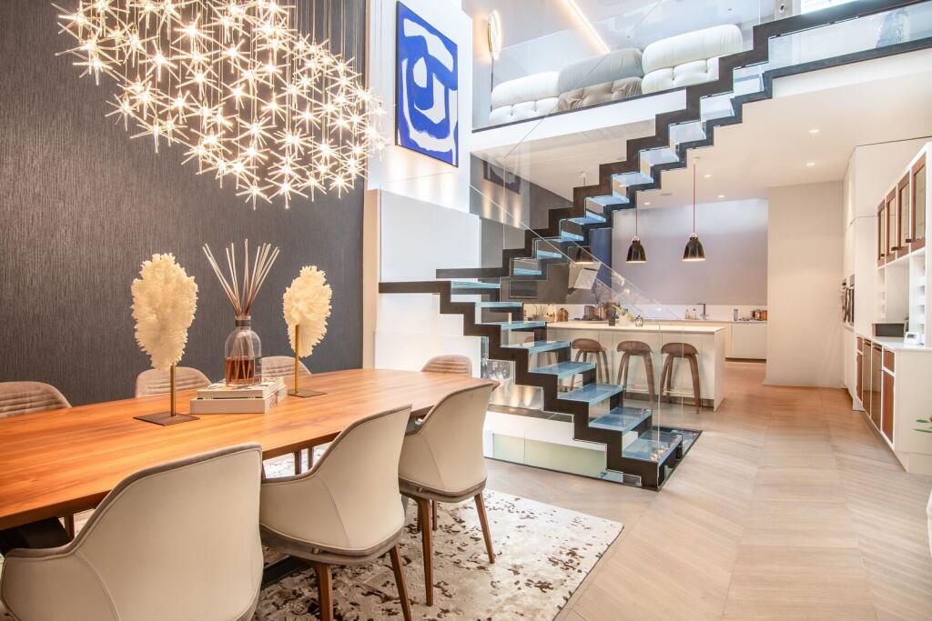 4 bed Mews for rent in Paddington. From Foxtons - Notting Hill