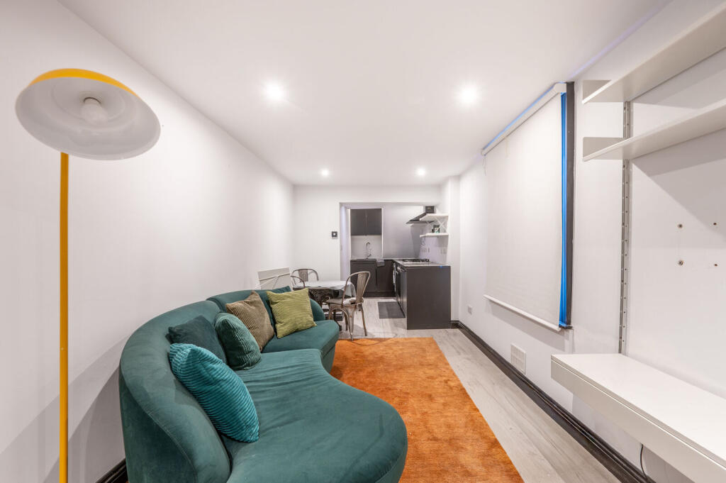 1 bed 1st Floor Flat for rent in Paddington. From Foxtons - Notting Hill