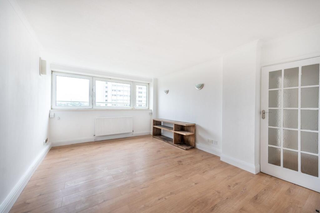 2 bed 1st Floor Flat for rent in Kensington. From Foxtons - Notting Hill