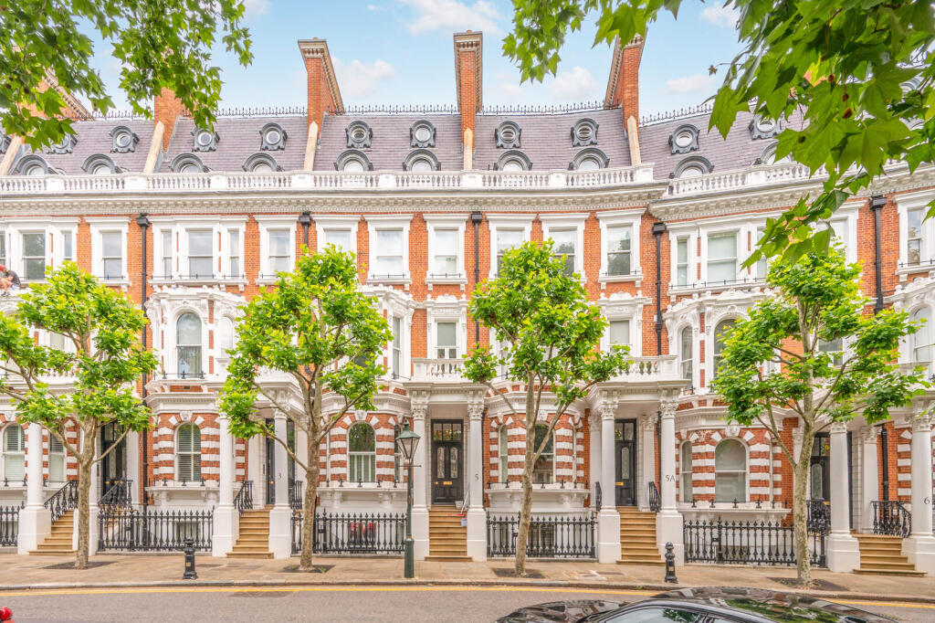 2 bed 1st Floor Flat for rent in Kensington. From Foxtons - Notting Hill