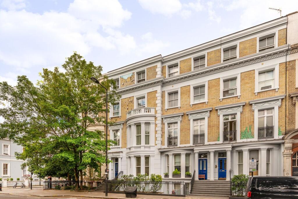 2 bed 1st Floor Flat for rent in Kensington. From Foxtons - Notting Hill