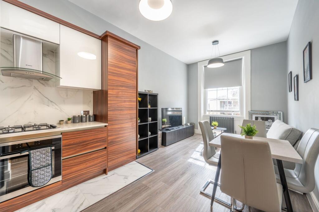 2 bed 1st Floor Flat for rent in Paddington. From Foxtons - Notting Hill