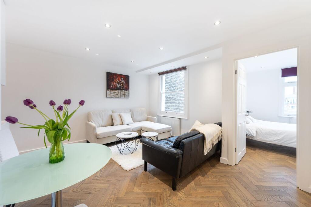 1 bed 1st Floor Flat for rent in Paddington. From Foxtons - Notting Hill