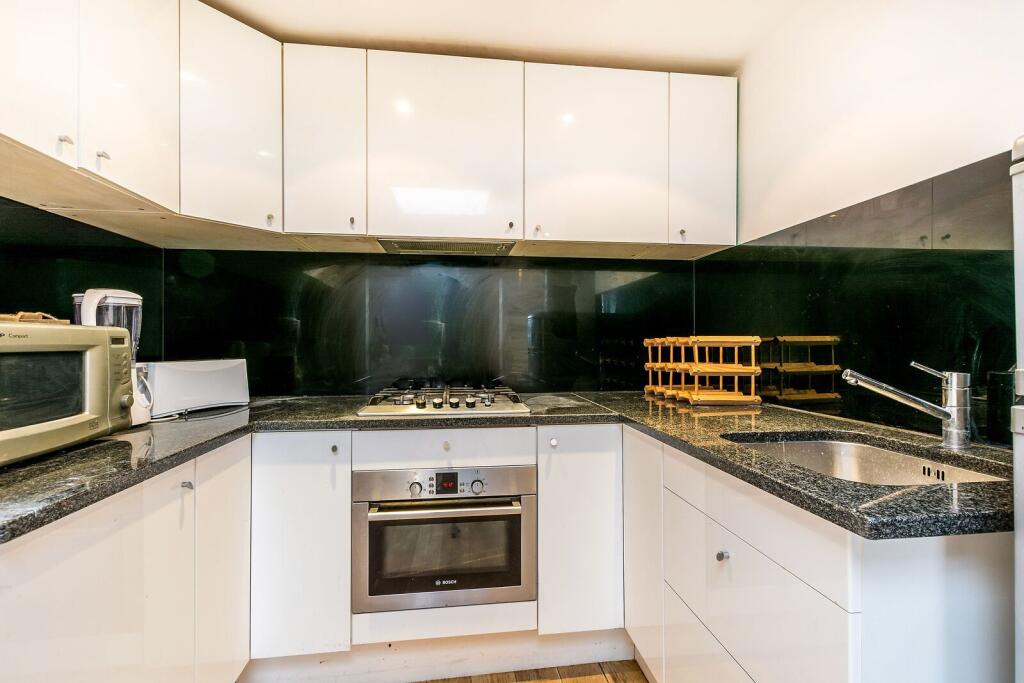 2 bed 1st Floor Flat for rent in Paddington. From Foxtons - Notting Hill 2 bed 1st Floor Flat for rent in Paddington. From Foxtons - Notting Hill