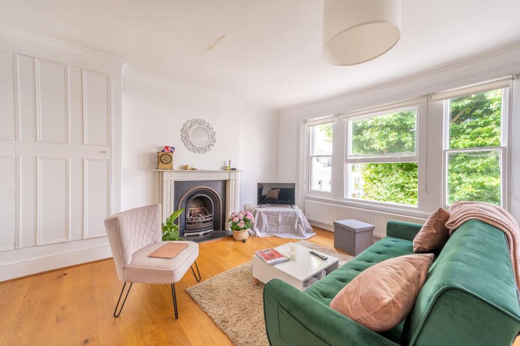 3 bed 1st Floor Flat for rent in London. From Foxtons - Notting Hill