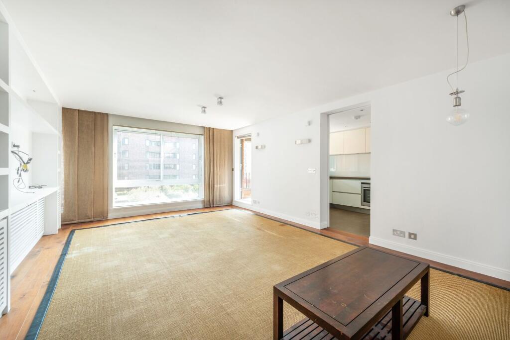 3 bed 1st Floor Flat for rent in Kensington. From Foxtons - Notting Hill