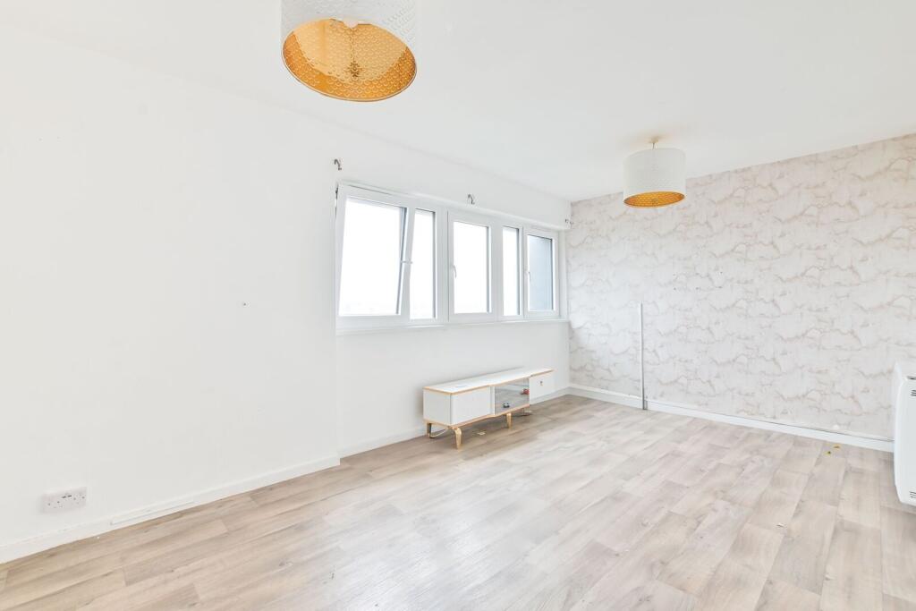 2 bed 1st Floor Flat for rent in London. From Foxtons - Notting Hill
