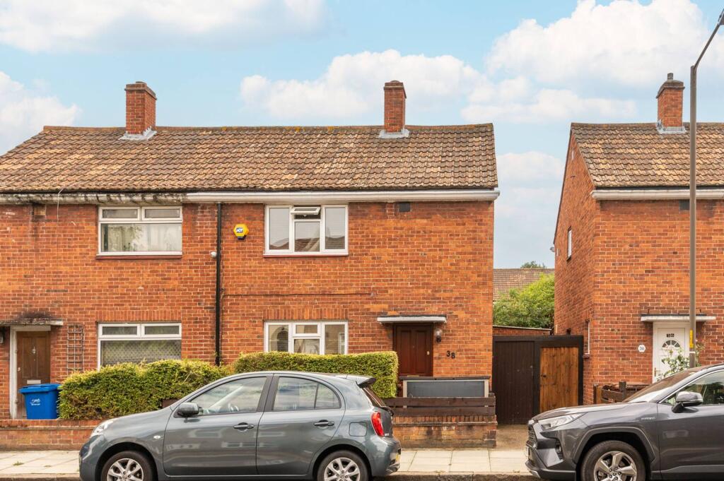 2 bed Detached for rent in London. From Foxtons - Peckham