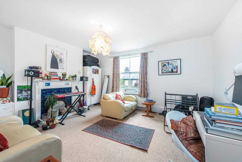 5 bed Semi Detached for rent in London. From Foxtons - Peckham 5 bed Semi Detached for rent in London. From Foxtons - Peckham