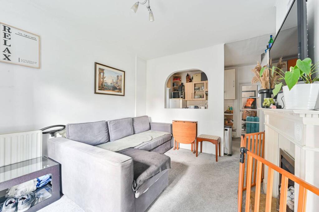 2 bed 1st Floor Flat for rent in London. From Foxtons - Peckham 2 bed 1st Floor Flat for rent in London. From Foxtons - Peckham