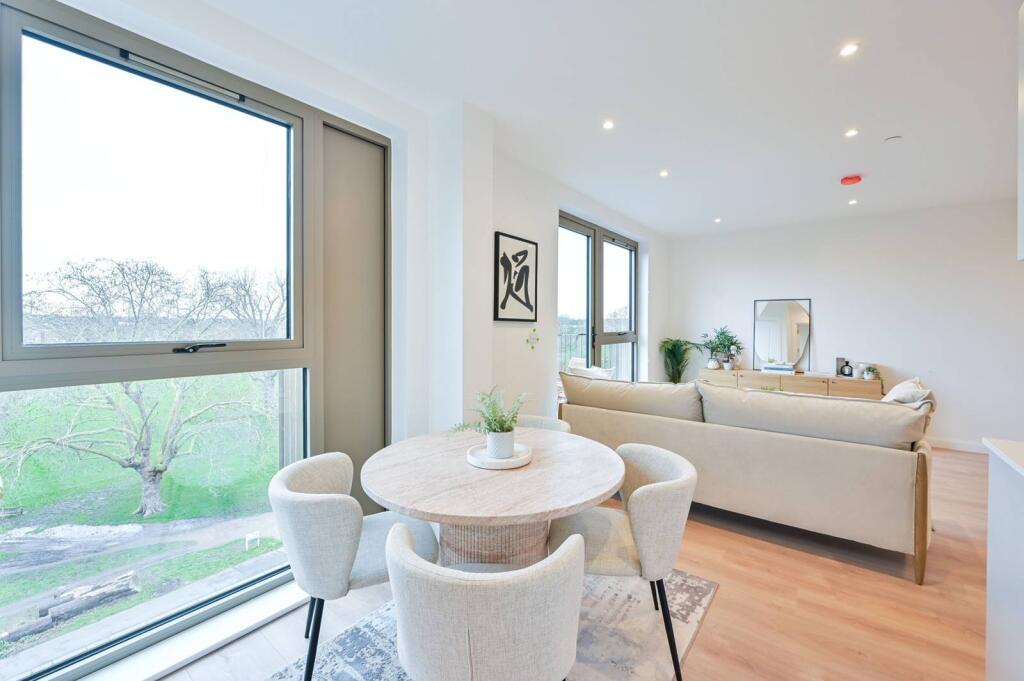 1 bed 1st Floor Flat for rent in London. From Foxtons - Peckham