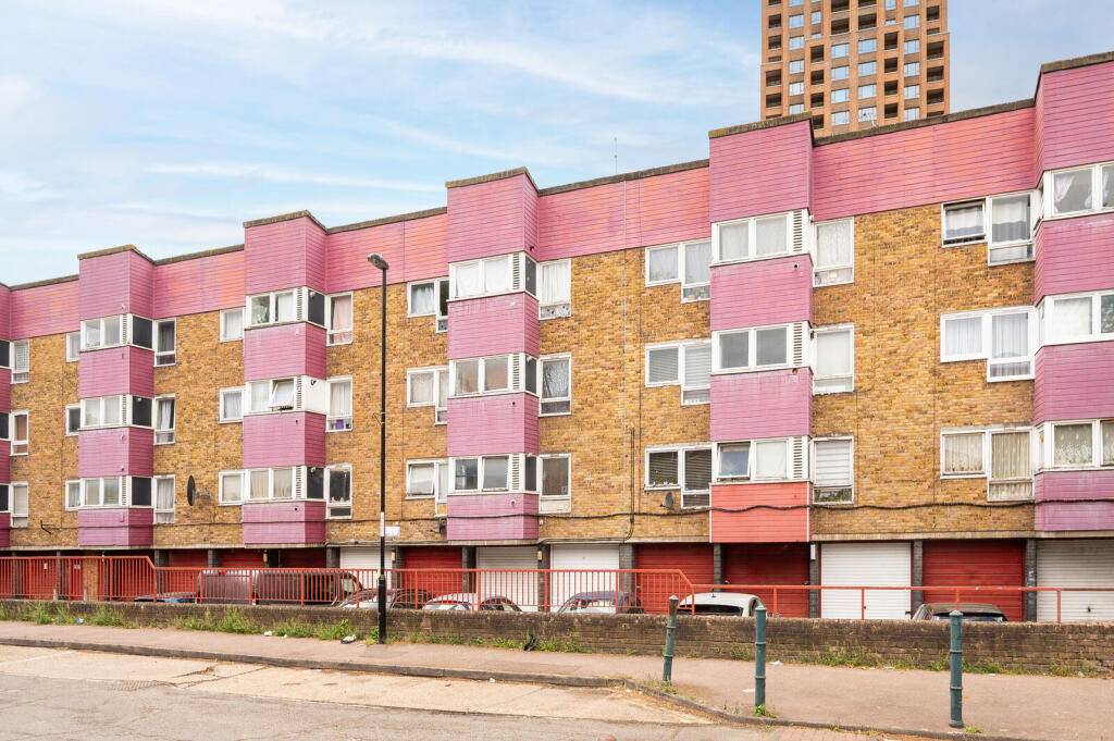 1 bed 1st Floor Flat for rent in Deptford. From Foxtons - Peckham